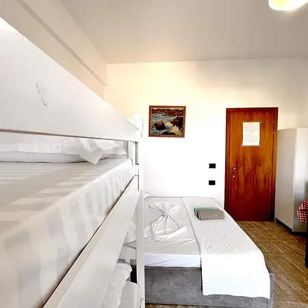 Kam * Vlora