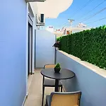 Kam *