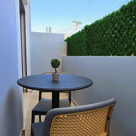 Kam